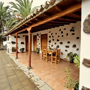 casa-rural-emilia.in-canary-islands.com/